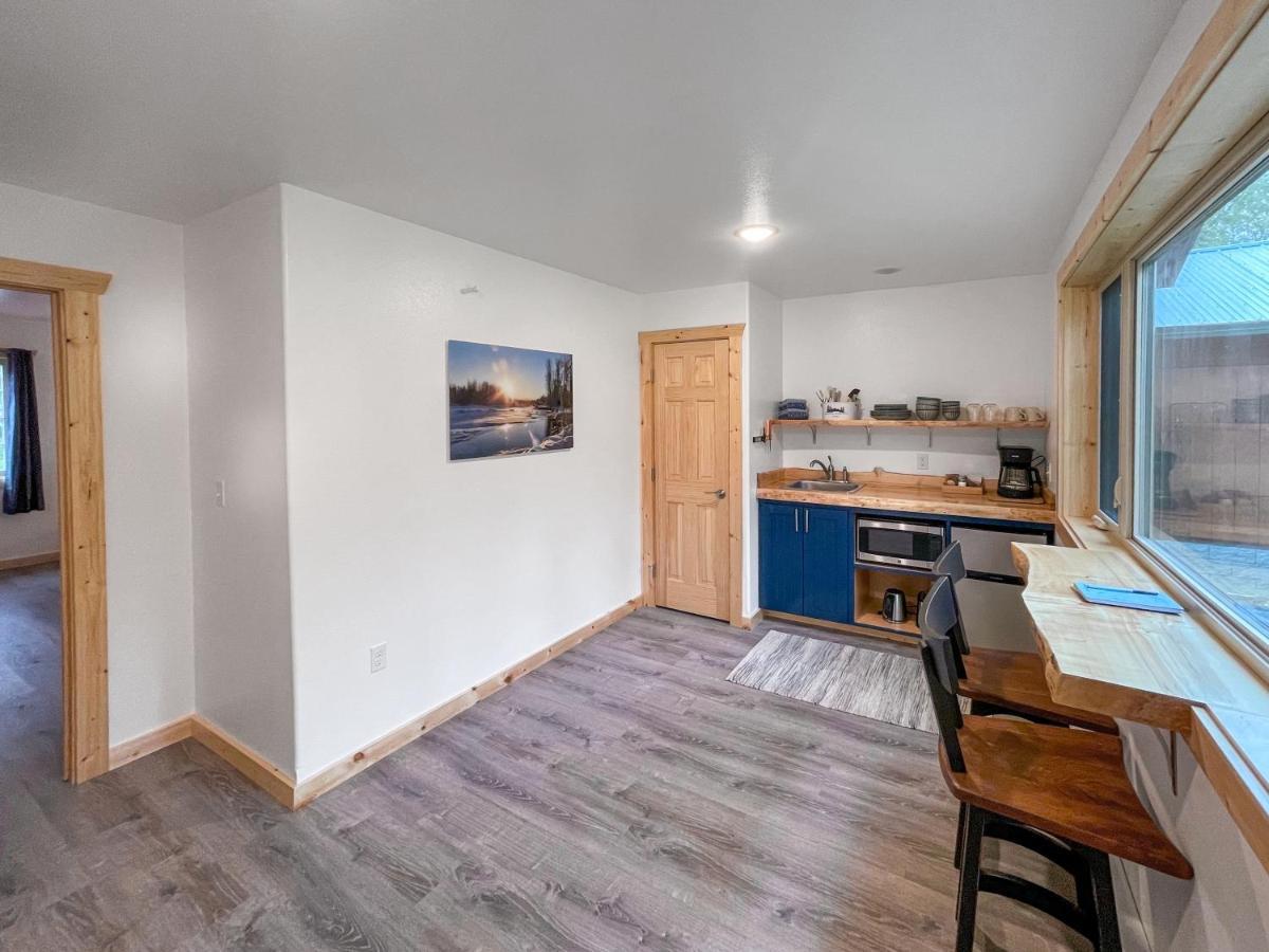 Talkeetna Wilderness Lodge & Cabin Rentals Sunshine 외부 사진