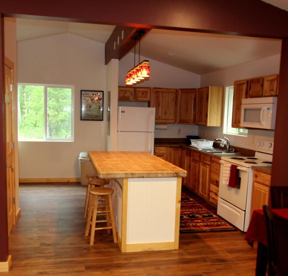 Talkeetna Wilderness Lodge & Cabin Rentals Sunshine 외부 사진